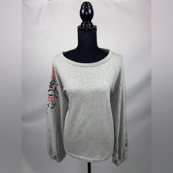 Sweatshirt Puffy Sleeves Small a.n.a Gray embroidered sleeves - Picture 6 of 14